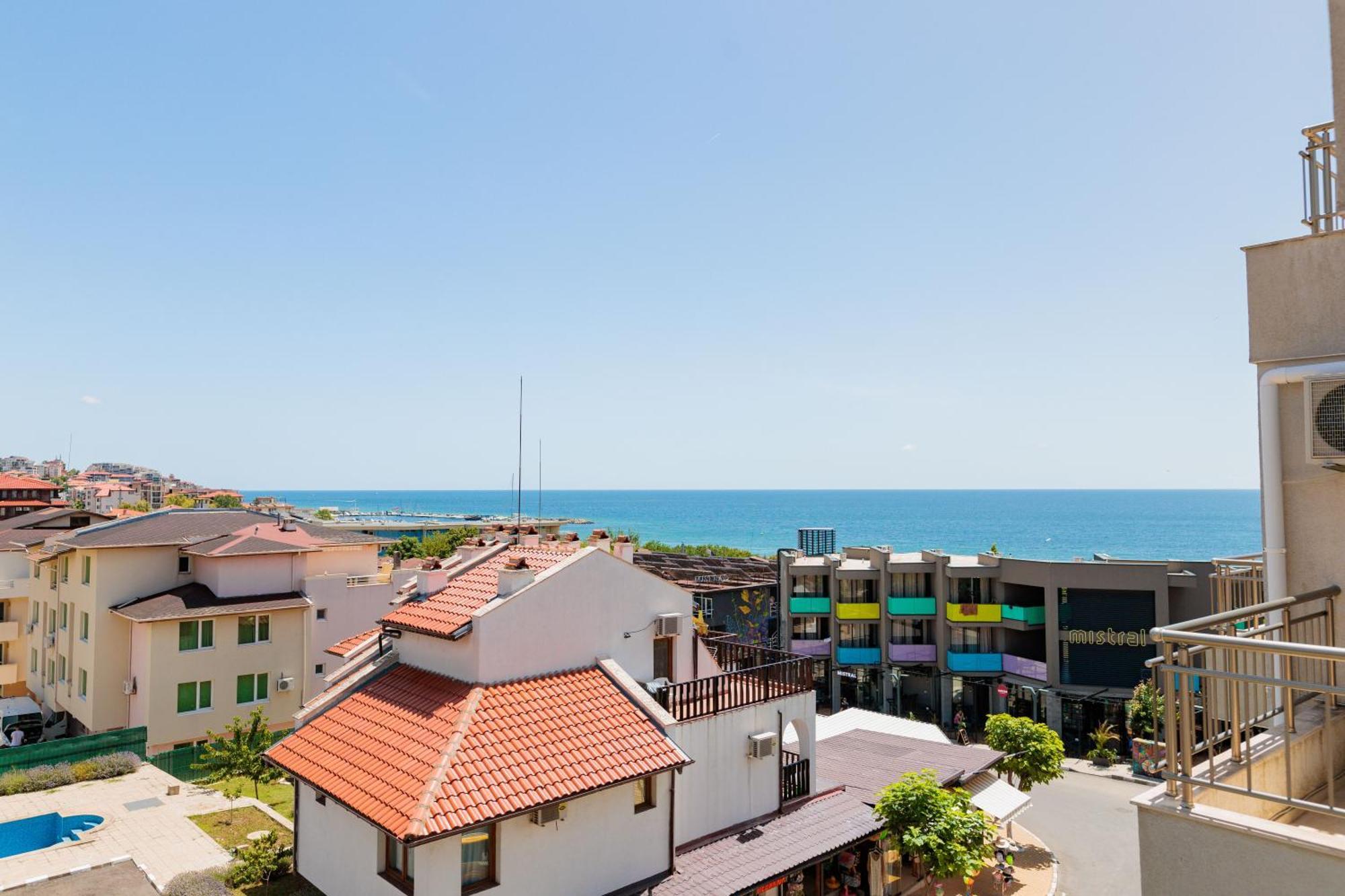 Black Sea Apartments Sveti Vlas Eksteriør billede